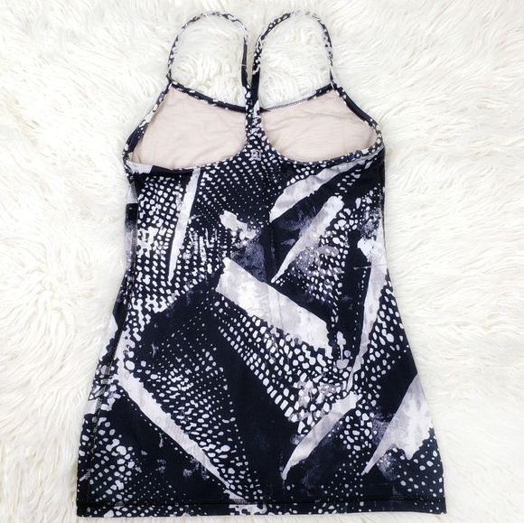 Luluemon Power Y Tank Top Static Mist Black White Racerback SZ 4 - Picture 2 of 3